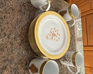 Lenox Holiday Snowman Porcelain Dinnerware Set