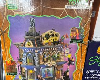 Lemax Spooky Town Zombie's Cafe