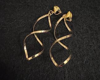 Vintage Gold-Tone Spiral Dangle Clip-On Earrings