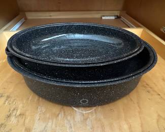 Vintage Speckled Enamelware Oval Roaster Pan