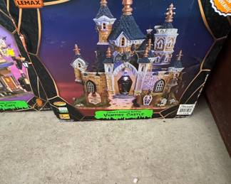 Lemax Spooky Town Dracula Castle