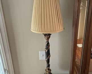 Vintage Black and Gold Wood Table Lamp with Ornate Leaf Motif