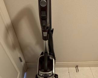 Shark Rotator Powered Lift-Away TruePet Upright Vacuum NV752