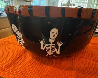Laurie Gates Halloween Skeleton Serving Bowl