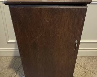 Vintage Oak Phonograph Record Cabinet
