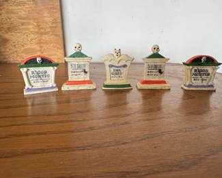 Lemax Spooky Town Miniature Tombstone Figurines