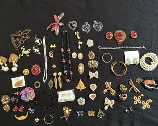 Vintage Costume Jewelry Collection Lot