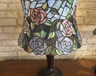 Meyda Tiffany Rosebush Stained Glass Table Lamp
