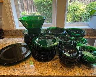 Anchor Hocking Forest Green Sandwich Glass Dinnerware Set