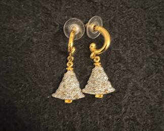 Vintage Gold-Tone Textured Christmas Tree Dangle Earrings with Rhinestones