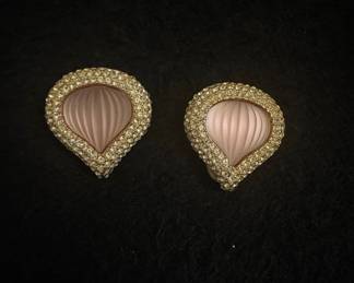 Vintage Pink Frosted Glass Pear Ribbed Teardrop Rhinestone Pavé Clip-On Earrings