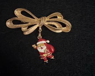 Vintage Phister Ent. Gold Tone Bow Brooch with Dangling Santa Charm
