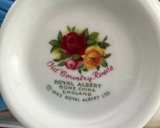 Royal Albert Old Country Roses Teacup and Saucer Set