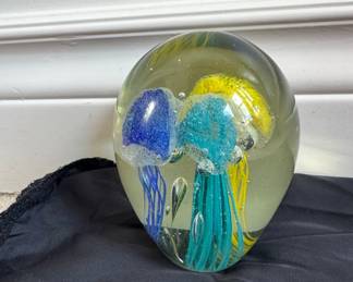 Triple Jellyfish Art Glass Paperweight - Dynasty Gallery Style