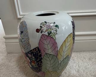 Vintage Chinese Tobacco Leaf Porcelain Vase