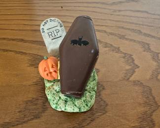 Lemax Spooky Town Tombstones & Coffins Accessory Set