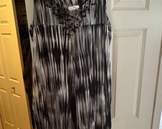 Catherines Black & White Print Maxi Dress
