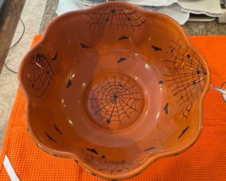 Laurie Gates Halloween Skeleton Serving Bowl