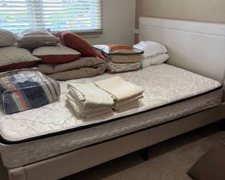 Queen platform bed