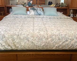 Newer King Mattress/Nightstands can stand alone