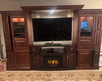 Hooker Furniture 6 Piece 12 Door with Built in Electric Fireplace Grand Entertainment Center (120"W x 80"H x 21"D / Total for 3 Major Sections)