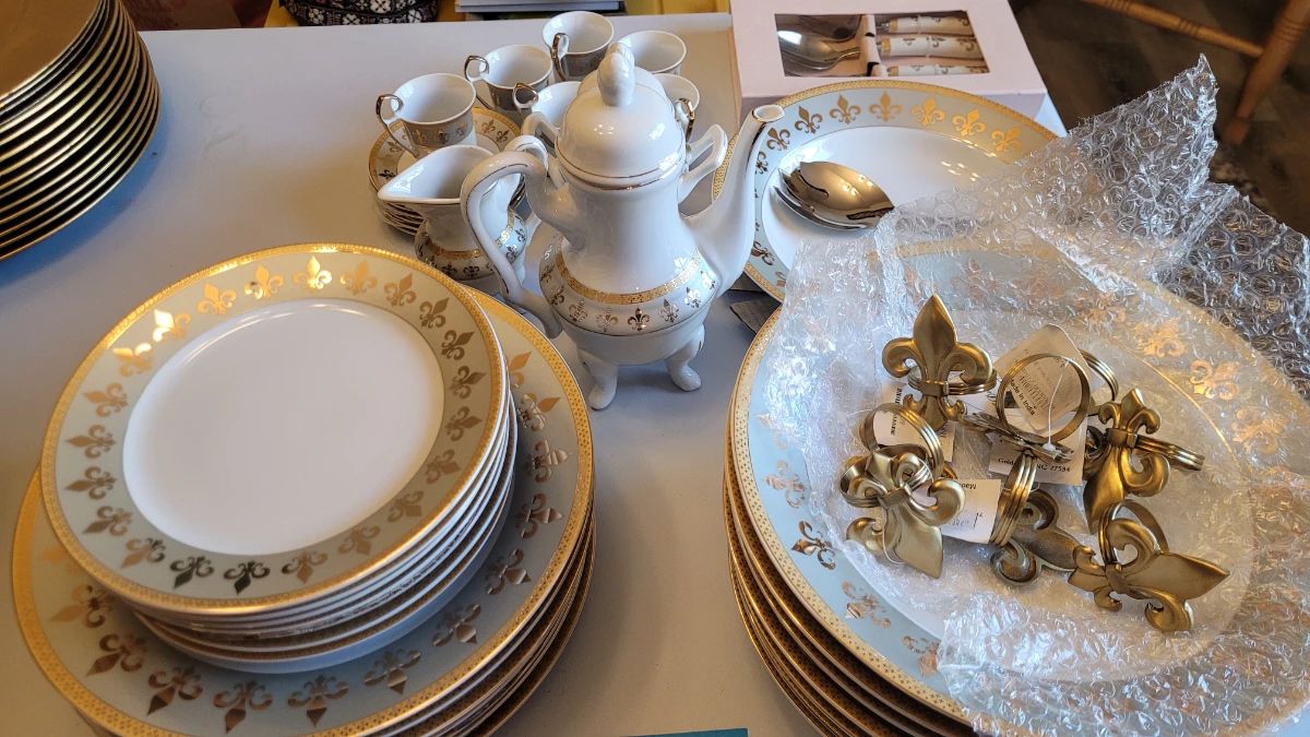 GNA Fine Porcelain