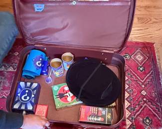 Magic tricks suitcase