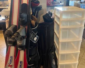 Skiis