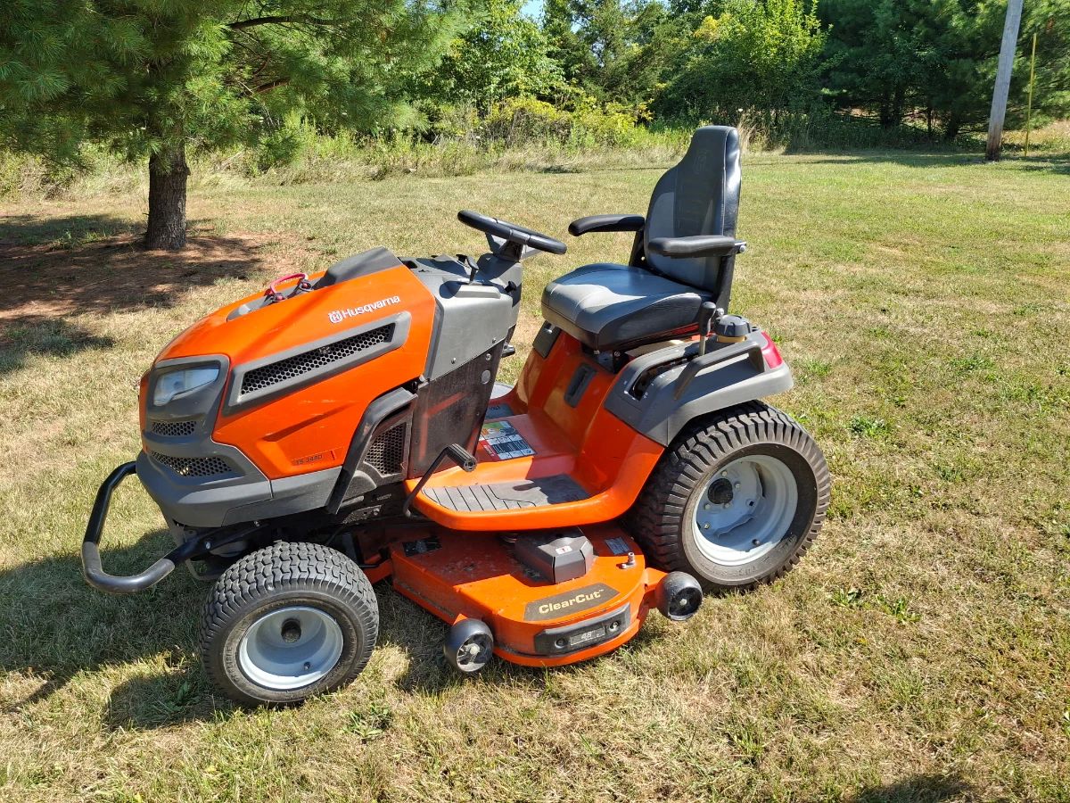 Husqvarna Riding Mower! 24hp. Kohler Engine, 48in. Deck. Runs Great!