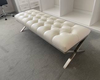 Tufted long bench