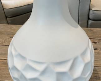 louis george honeycomb vase