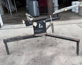 Outers clay pigeon trap/skeet thrower.