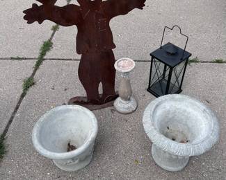 Time for Hallowween w/ the metal scarecrow and various cement urns.