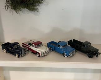 F120 - $40. Lot of Franklin Mint Die Cast 1:24 Model Pickup Trucks.