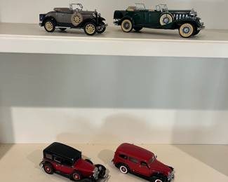 F118 - $45. Lot of Franklin Mint Die Cast 1:24 Model Cars.