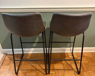 F19 - $125. Pair of Bar Height Stools. Measures 18.5" x 18.5" x 39" tall. Floor to seat is 29".
