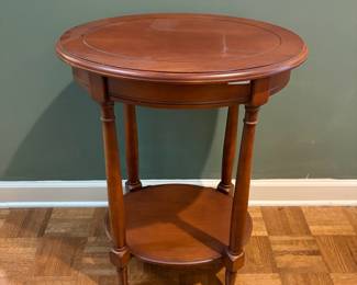 F20 - $30. Side table. Measures 21.25" wide, 16.75" deep, 27.5 Tall.