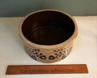 F79 - $35. Vintage Stoneware Cake Crock.
