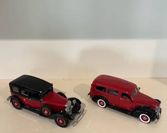 F118 - $45. Lot of Franklin Mint Die Cast 1:24 Model Cars.