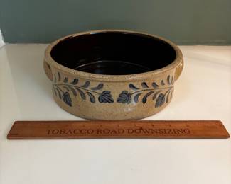 F85 - $30. Vintage Shallow Cake Crock.