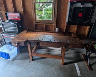 F99 - $1,750. Antique Carpenter's Bench. Has been used in the house as a decoration, serving station, and was moved out to sell the home. CLEAN! and in beautiful antique condition!