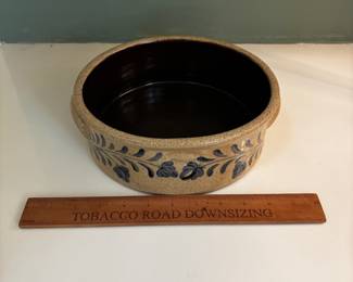 F85 - $30. Vintage Shallow Cake Crock.