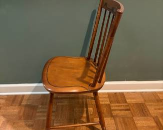 F18 - $95. Single "L. Hitchcock. Hitchcocks.ville. Conn. Warranted" Chair. Measures 18" wide x 16" deep x 33" tall. Gently used condition.