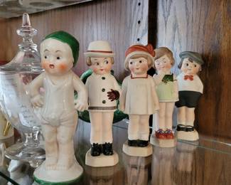 Bisque figurine toothbrush holders