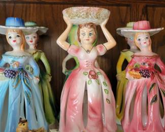 Lady napkin holders