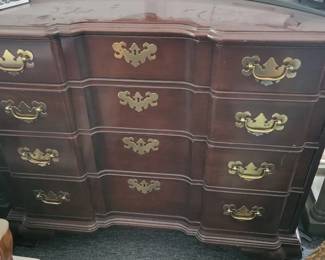 Very nice dresser.  Ethan Allen