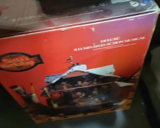 1991 Enesco Santa's workshop deluxe 