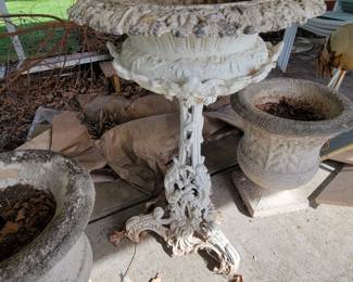 Cast iron planter