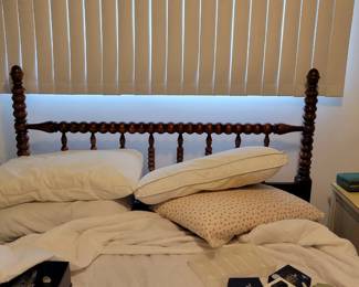 Jenny Lind bed