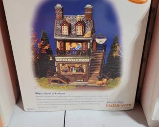 Halloween  Dept 56
